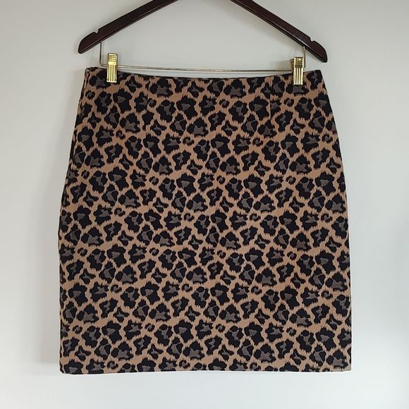 Talbots Dresses & Skirts - 🔥2XHP🔥EUC! Animal Print Talbots Pencil Skirt Lined Size 10 Petite